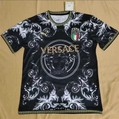 maglia italia x versace originale|MAGLIA ITALIA SPECIAL EDITION VERSACE – .